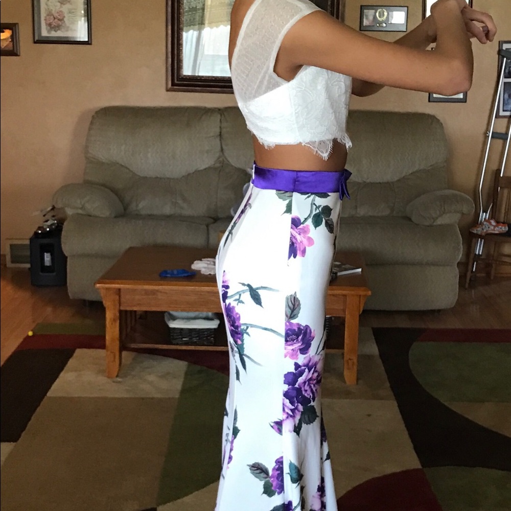 PROM DRESS - Picture 5 of 5